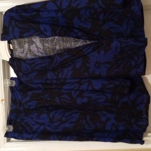 Women's Royal blue and black 2 piece suit with pockets and long sleeves